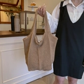 Borsa tote in maglia traforata color kaki con design spazioso per uso quotidiano - Cachi