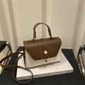 Borsa a tracolla bicolore marrone e bianca con chiusura dorata e cinturino in pelle - Marrone