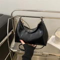 Borsa sottobraccio vintage in pelle oliata nera con finiture dorate e tracolla - Nero