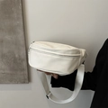 Sac banane en cuir blanc minimaliste avec fermeture éclair argentée et sangle réglable - Blanc
