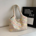 Borsa tote invernale in maglia a righe colorate con etichetta in stile retrò - Rosa
