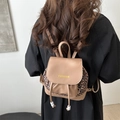 Sac à dos à imprimé léopard en cuir camel avec cordon de serrage et logo mode - Kaki