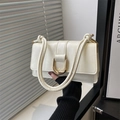 Witte vintage PU-leren schoudertas met gouden U-ring gesp en een geknoopte schouderband - Wit