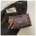 Große Shopper-Tasche mit Leopardenmuster, goldener Kette und Bären-Anhänger - Kaffee (Mit Bärenanhänger)