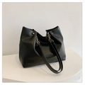 Borsa tote nera minimalista in finta pelle martellata con dettagli a catena dorata chic - Nero