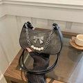 Borsa a spalla in denim grigio retrò con fiocco in metallo argento e catena di perle - Nero