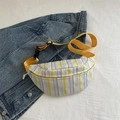 Riñonera de rayas verticales en amarillo, blanco y lila con correa de nailon - Amarillo