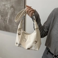 Chicke beige Hobo-Tasche mit Metallschmetterlingen und verstellbarem Schultergurt - Weiß