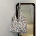 Floral canvas shoulder bag with rustic flower patterns and wide comfortable straps - Pastoral Floral Style / Rainbow