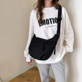 Borsa a tracolla minimalista in nylon nero da donna con tracolla regolabile per uso quotidiano - Nero