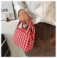 Stijlvolle rood en wit geblokte gebreide handtas met handvaten en zilveren ritssluiting - Rood (Geen Hanger)