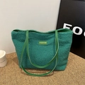 Fuzzy emerald green plush tote bag with fashion patch and slender leather straps - No Pendant / Green
