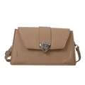 Borsa a tracolla trapezoidale marrone chiaro con fibbia a cuore in metallo argento - Cachi