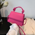 Minibolso rosa brillante con asa anudada gruesa y correa de hombro ajustable - Rosa Rojo
