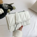 Elegante borsa a tracolla trapuntata bianca con catena in metallo argento donna - Bianco