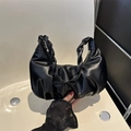 Borsa a mano nera a pieghe con manico intrecciato per lo stile estivo alla moda - Nero