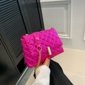 Chic quilted rhombic bag in metallic bright pink with gold chain strap for women - Rose Red