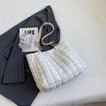 Sac cabas matelassé blanc avec bandoulière en cuir et chaîne pour un look élégant - Blanc Cassé