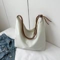 Borsa hobo minimalista bianco crema con spallacci marroni regolabili da donna - Bianco