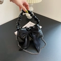 Mini sac tendance noir avec grand nœud en soie et détail de poignée froncée - Noir