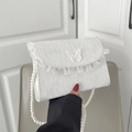 Vintage Umhängetasche aus weißer Spitze mit Perlenriemen und Schleifendekor - Schmetterling-Stil / Weiß