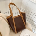 Bolso tote tipo cubo de gran capacidad en cuero marrón oscuro con asas en contraste - Marrón