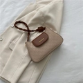 Borsa a spalla cachi a quadri con manico intrecciato marrone e scritte dorate - Cachi
