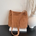 Borsa tote in velluto a coste marrone con doppie tasche frontali e tracolla regolabile - Marrone