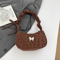 Borsa a spalla leopardata marrone con farfalla d'argento e tracolla a pieghe - Marrone