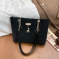 Sac fourre-tout noir vintage avec pendentif cerf doré et bandoulière chaîne élégante - Noir