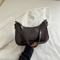Borsa sottobraccio in pelle lucida marrone scuro con logo FASHION & BAGS sbalzato - Marrone Scuro