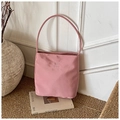 Rosafarbene Schultertasche mit 'Hope and future' Stickerei auf Nylon-Gewebe - Rosa