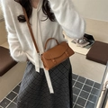 Vintage brown leather crossbody bag with top handle and adjustable strap for women - Tan