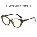 Occhiali cat-eye con montatura verde oliva, stanghette nere e accenti metallici argento - Montatura Verde Oliva