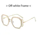 Polygonale Blaulichtfilter-Brille mit cremefarbenem Rahmen und goldenen Bügeln - Beigefarbener Rahmen