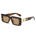 Retro tortoise rectangle sunglasses with gold chain temples and tinted brown lenses - Leopard Frame Champagne Lens