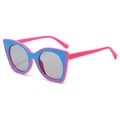 Lunettes de soleil œil de chat roses et bleues avec verres gris et monture bicolore - Standard / Standard (incl. TVA de 13 %) monture bleue, branches vieux rose et verres gris