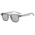 Retro vierkante zonnebril in transparant grijs met zilveren studs en donkere glazen - Normaal / Doorschijnend grijs frame Grijze lens