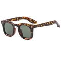 Classic tortoiseshell round sunglasses with thick frames and dark lenses for women - Regular / Leopard Frame Dark Green Lens