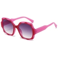 Chic square sunglasses with pink and red wavy frame and purple gradient lenses - Purple Frame Gray Lens