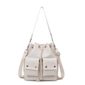 Borsa a secchiello in nylon bianco sporco con tasche a patta e chiusura con coulisse - Bianco Sporco