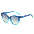 Occhiali da sole cat-eye con montatura blu traslucida e lenti sfumate alla moda - Montatura Blu Lenti Grigio Giallo
