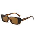 Occhiali da sole rettangolari retrò con montatura classica tartarugata marrone e lenti scure - Montatura Leopardata Lente Marrone