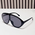 Oversized shield sunglasses with flat top seamless lenses and black glossy finish - Black Frame Grey Lens