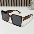 Retro square oversized tortoiseshell sunglasses with dark grey lenses and gold metal hinges - Leopard Frame Grey Lens