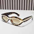 Occhiali da sole ovali vintage tartarugati e bianco crema con lenti sfumate marroni - Montatura Leopardata Lenti Marroni Sfumate