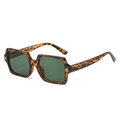 Retro square tortoiseshell sunglasses with dark green lenses and golden corner accents - Regular / Leopard Frame Dark Green Lens