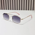 Occhiali da sole geometrici in metallo dorato con lenti sfumate viola e stile retro - Montatura Oro Lenti Grigio Sfumato