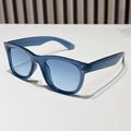 Chique dameszonnebril met blauw doorschijnend montuur en bijpassende getinte glazen - Normaal / Blauw Frame / Blauwe Lenzen