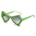 Modieuze vlinder zonnebril met groene kristallen en gradiënt glazen - Groen Frame Groene Lenzen